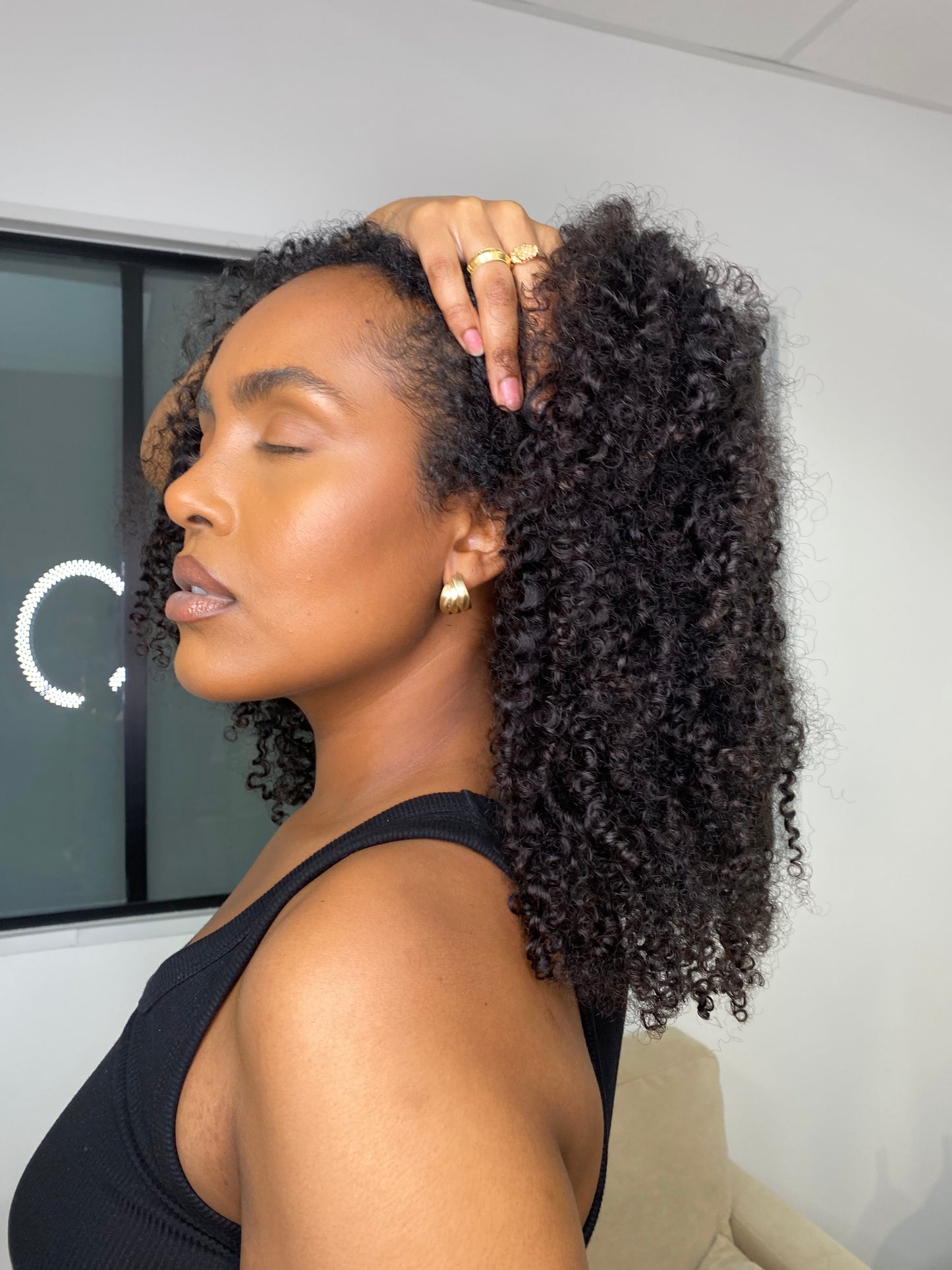 Carolina V-part wig